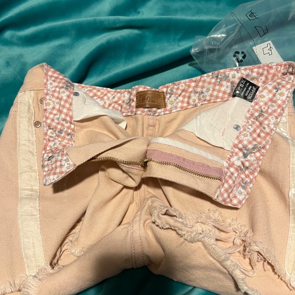 𝅺pol Pink denim shorts size large - Picture 7 of 7
